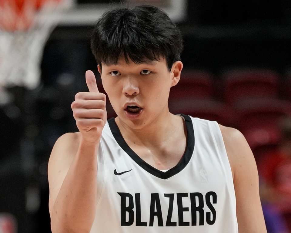 单后, 季前赛激战 单后, 季前赛激战