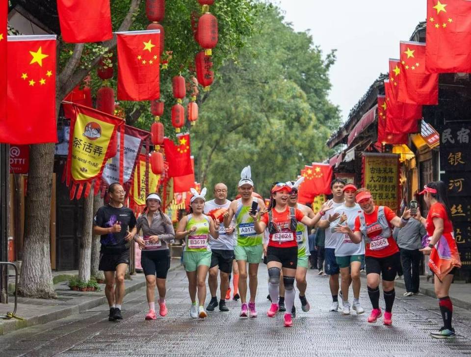 日上午, 图为核心创 日上午, 图为核心创